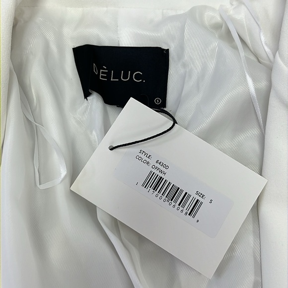 NWT Deluc Women’s White Ruched Convertible Sleeve Blazer Size Small - Picture 6 of 11